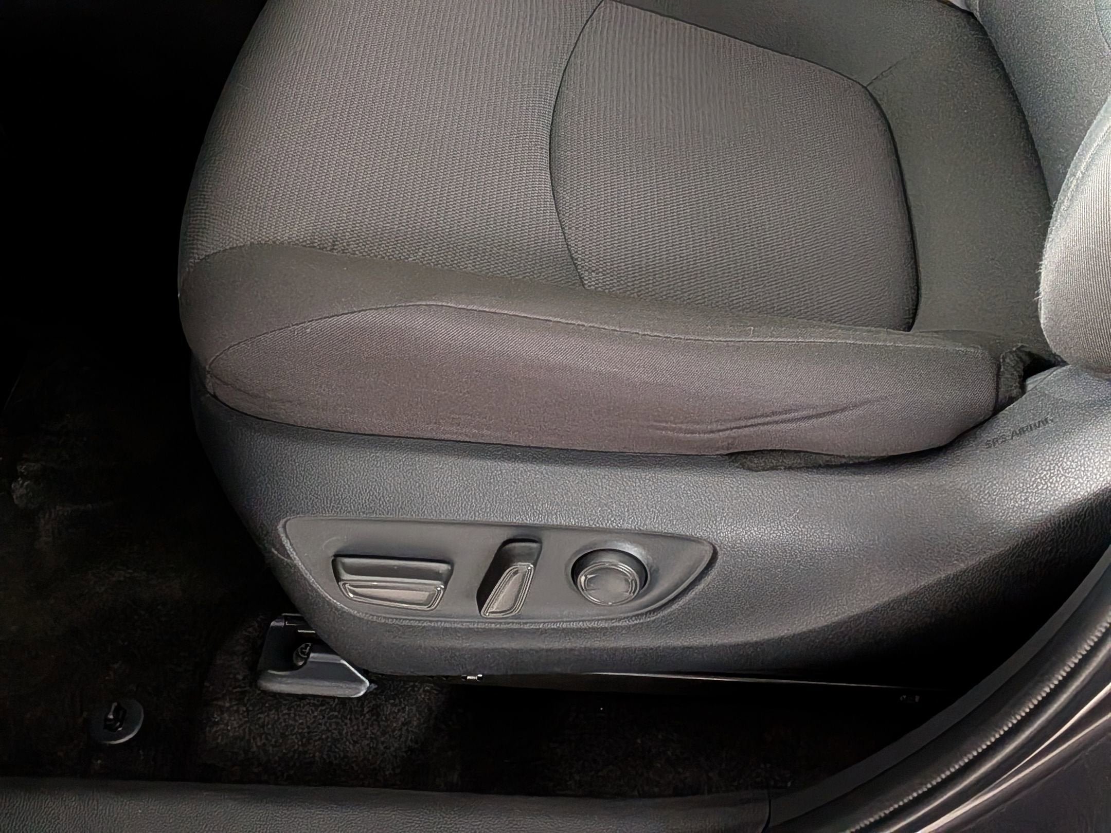 Certified 2025 Toyota RAV4 XLE AWD/4WD image 12