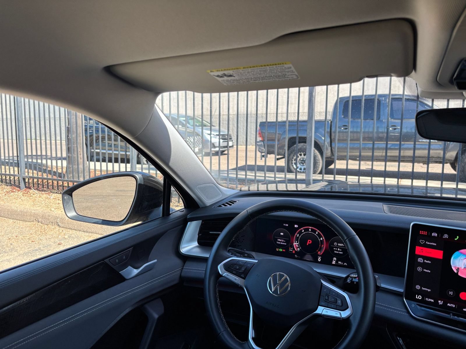 Used 2026 Volkswagen Tiguan SE AWD/4WD image 35