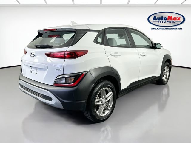 Used 2023 Hyundai Kona SE w/ Cargo Package image 2
