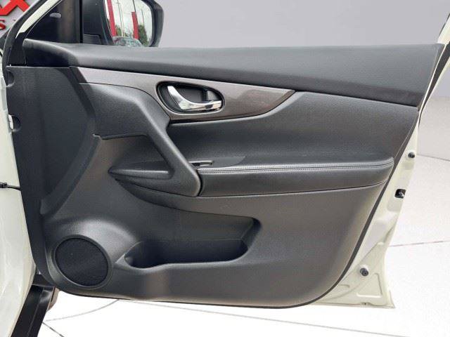 Used 2019 Nissan Rogue SV FWD image 55