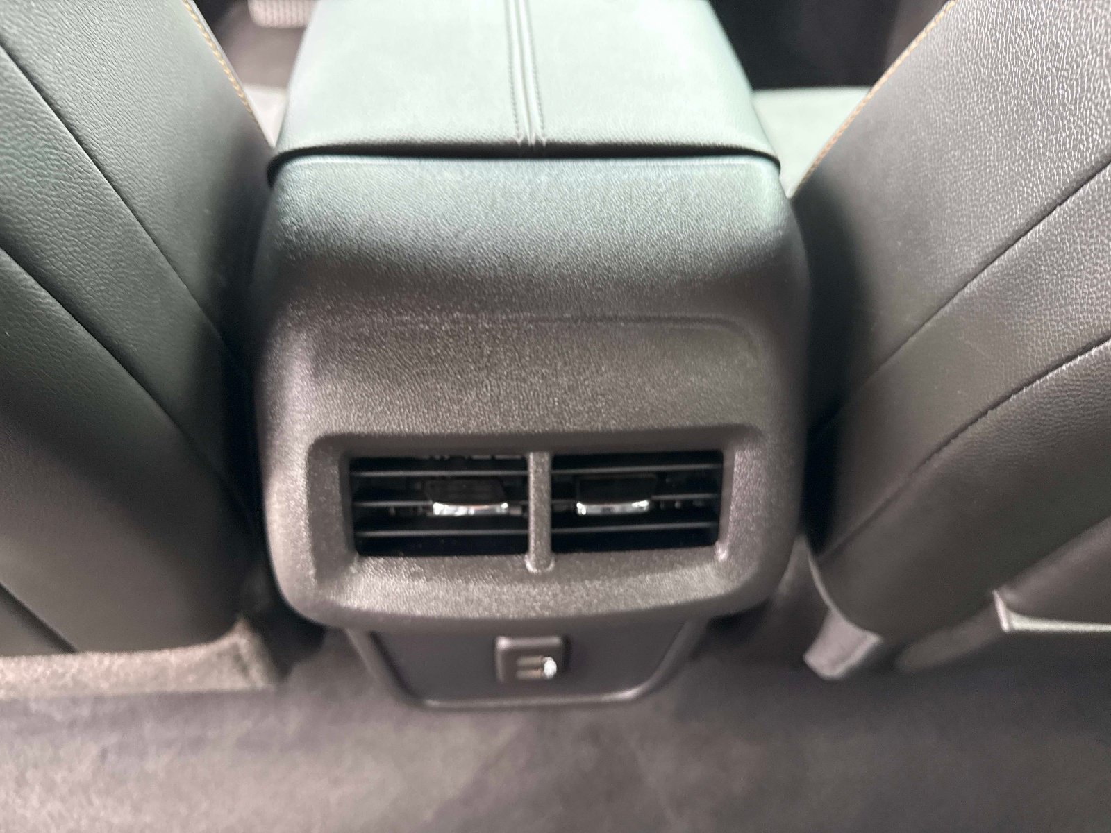 Used 2020 GMC Terrain SLT w/ Preferred Package AWD/4WD image 17