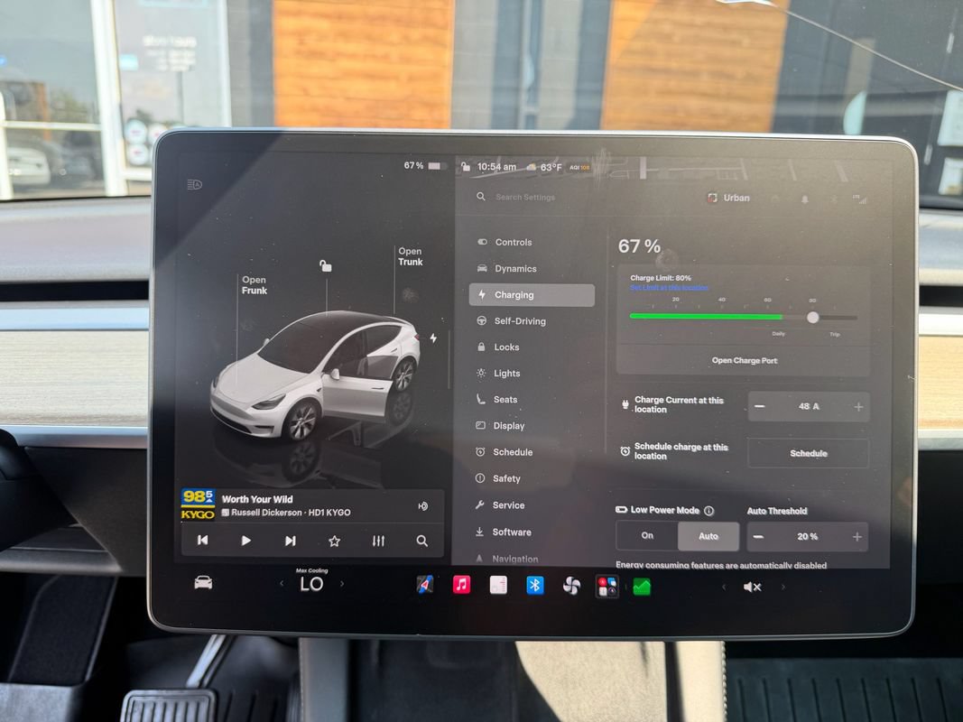 Used 2022 Tesla Model Y Long Range AWD/4WD image 40