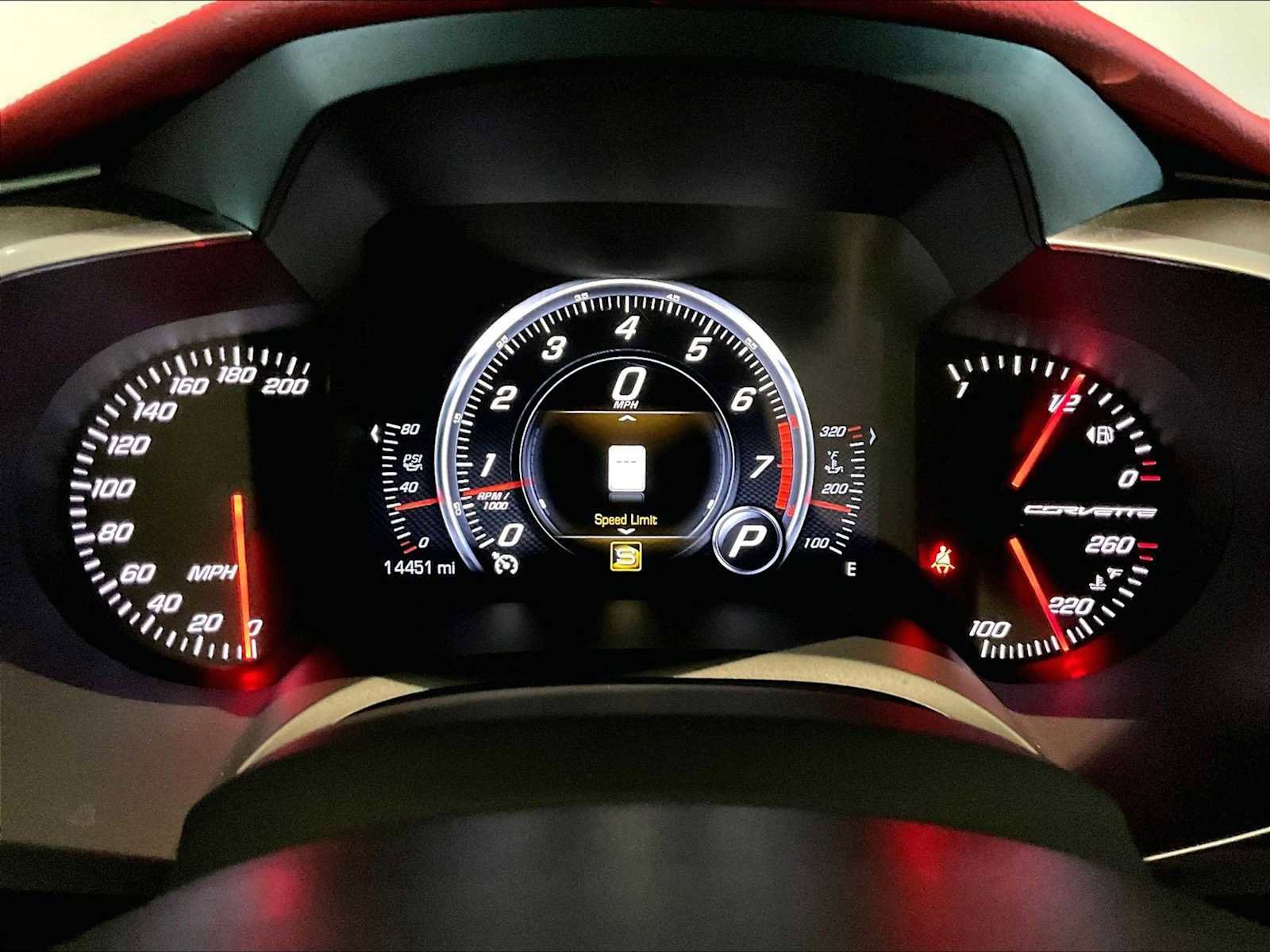 Used 2018 Chevrolet Corvette Grand Sport RWD image 21