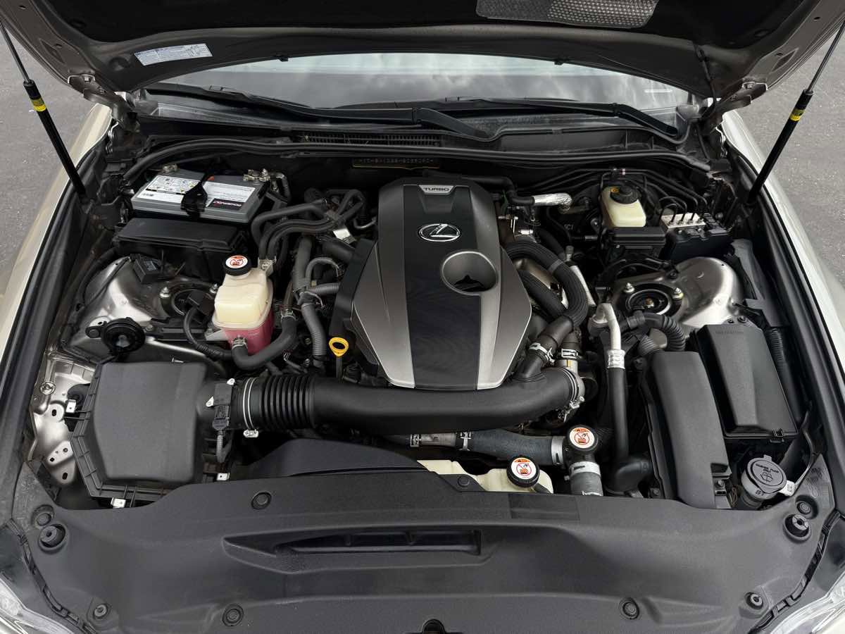 Used 2017 Lexus IS 200t F Sport w/ F Sport Package RWD image 10