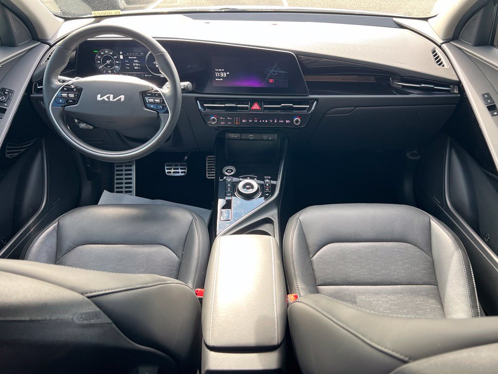 Certified 2023 Kia Niro Wave FWD image 10