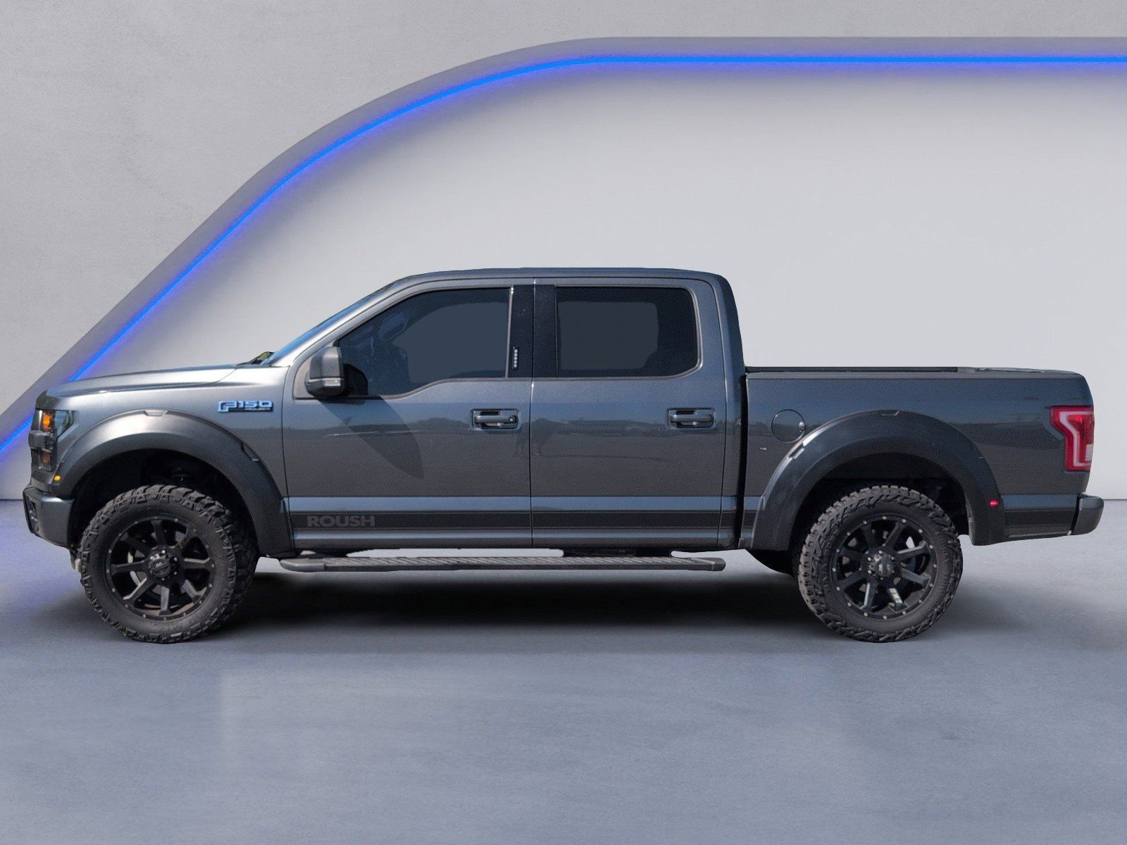 Used 2016 Ford F150 XLT w/ Equipment Group 302A Luxury AWD/4WD image 3