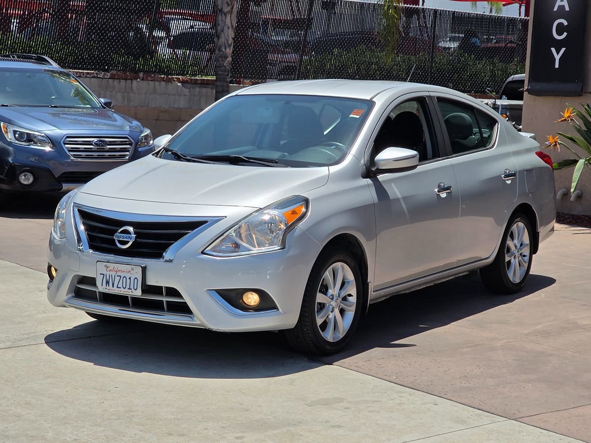 Used 2017 Nissan Versa FWD image 5
