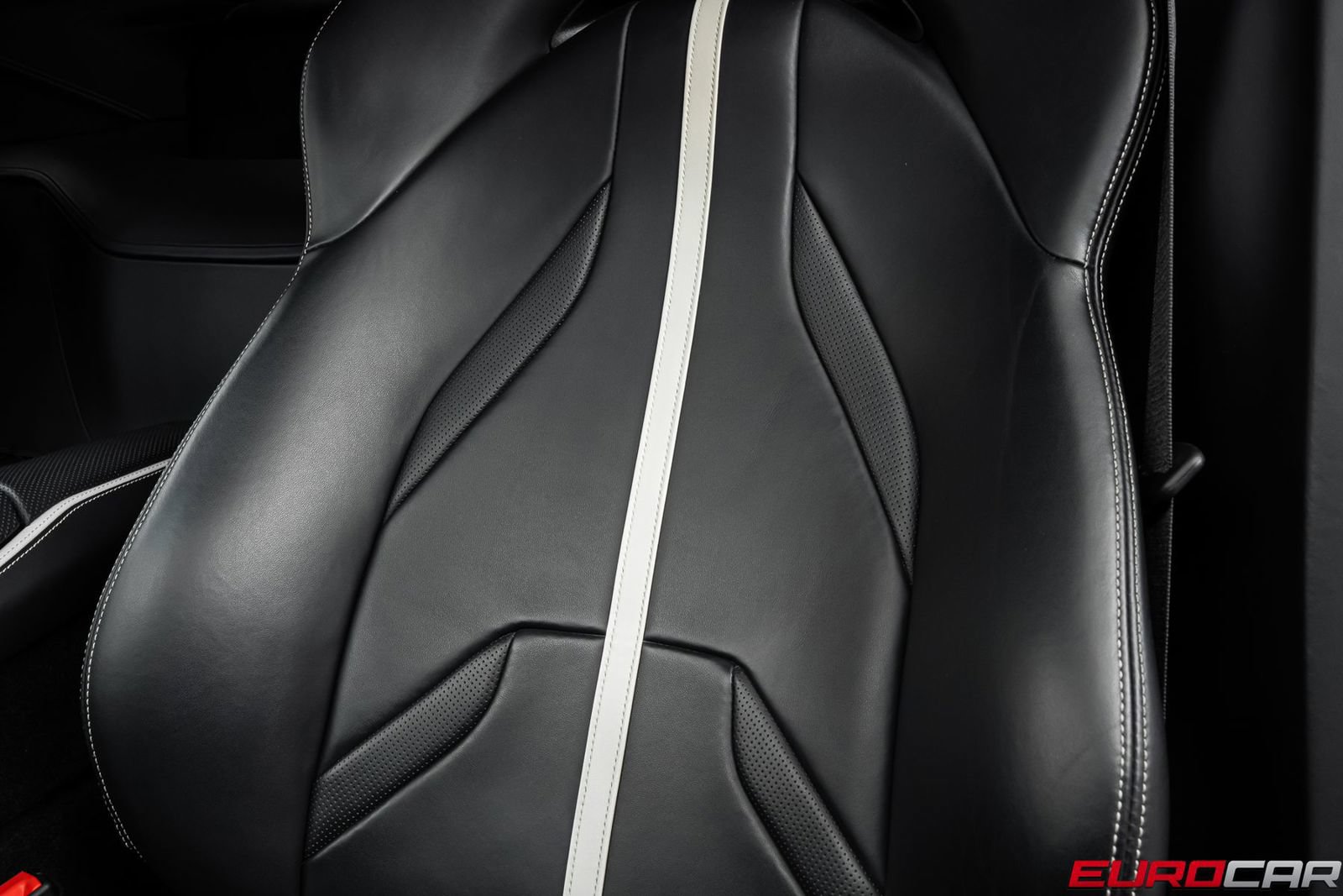 Used 2020 Ferrari 812 Superfast RWD image 43