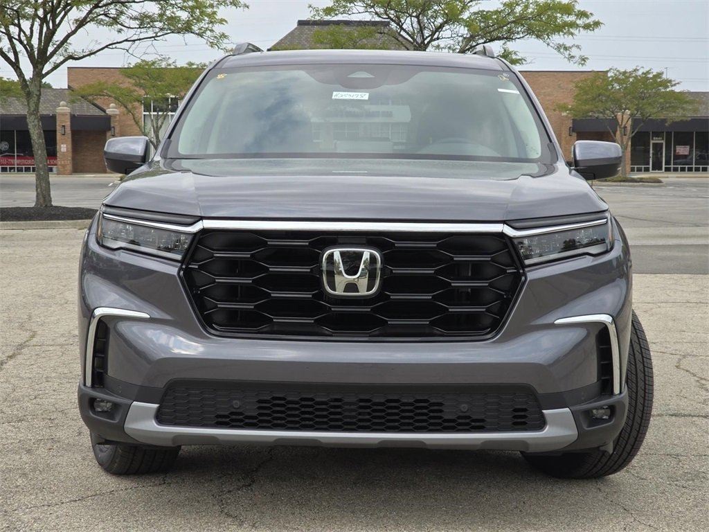 New 2025 Honda Pilot Touring image 14