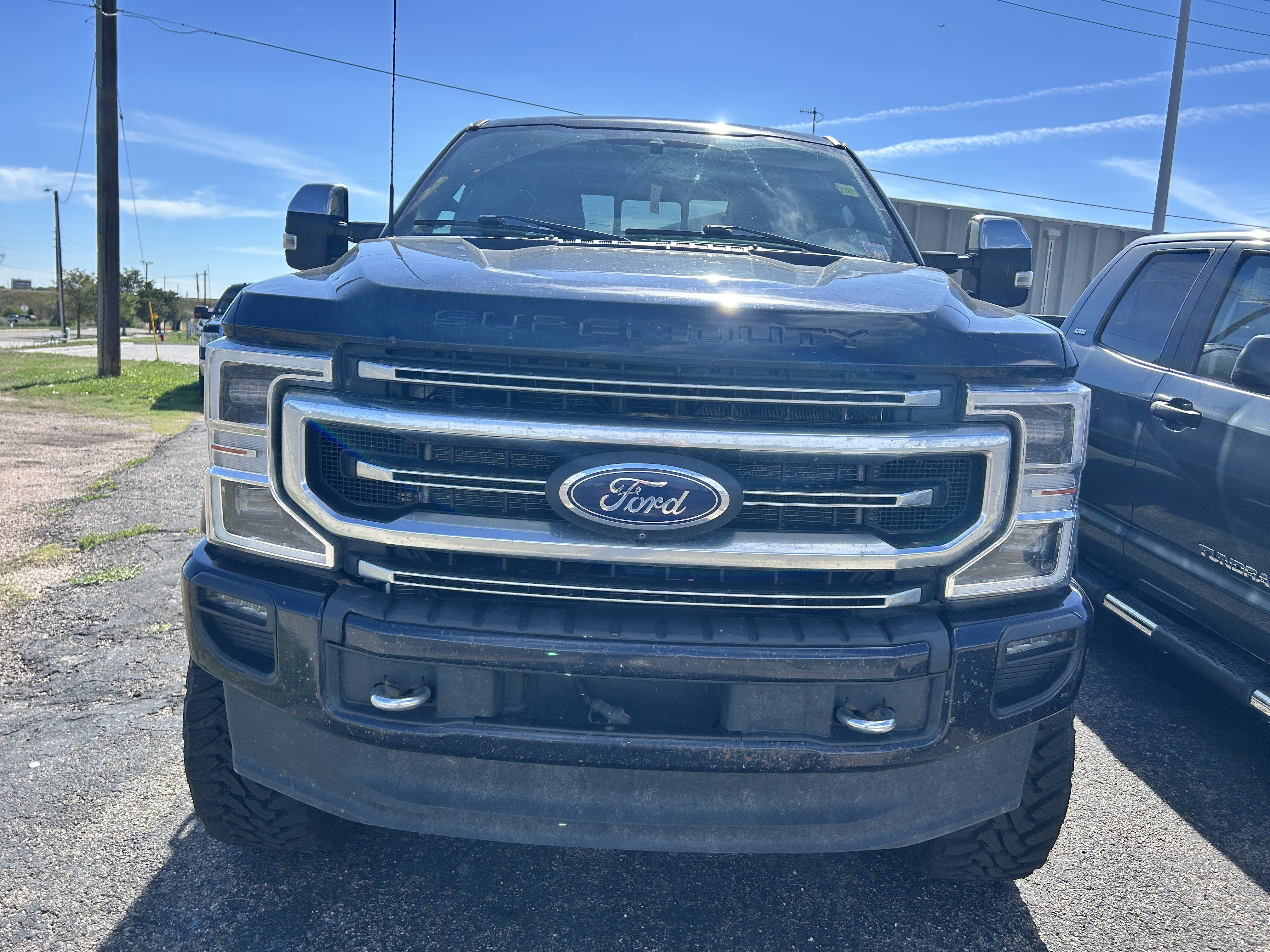 Used 2022 Ford F350 Platinum AWD/4WD image 7