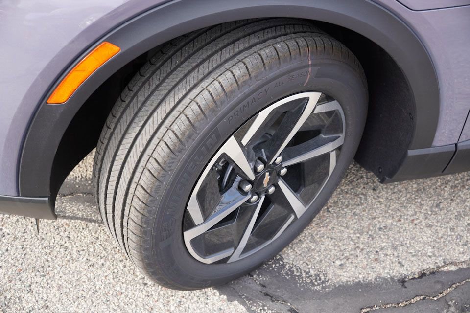 New 2026 Chevrolet Equinox EV LT AWD/4WD image 9