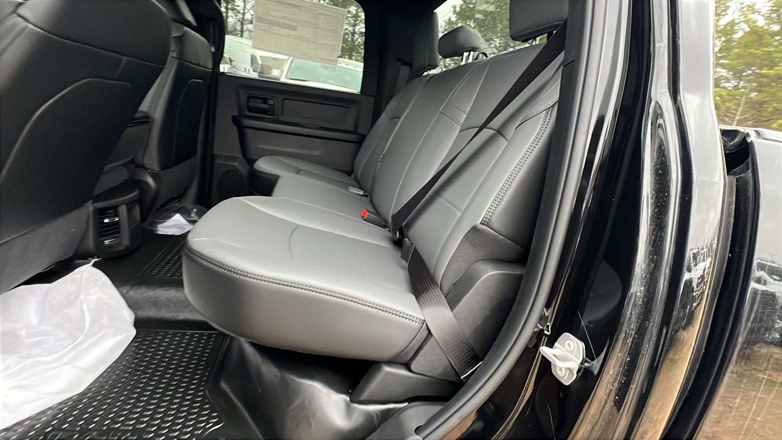 New 2026 RAM 2500 Tradesman w/ Chrome Appearance Group AWD/4WD image 19