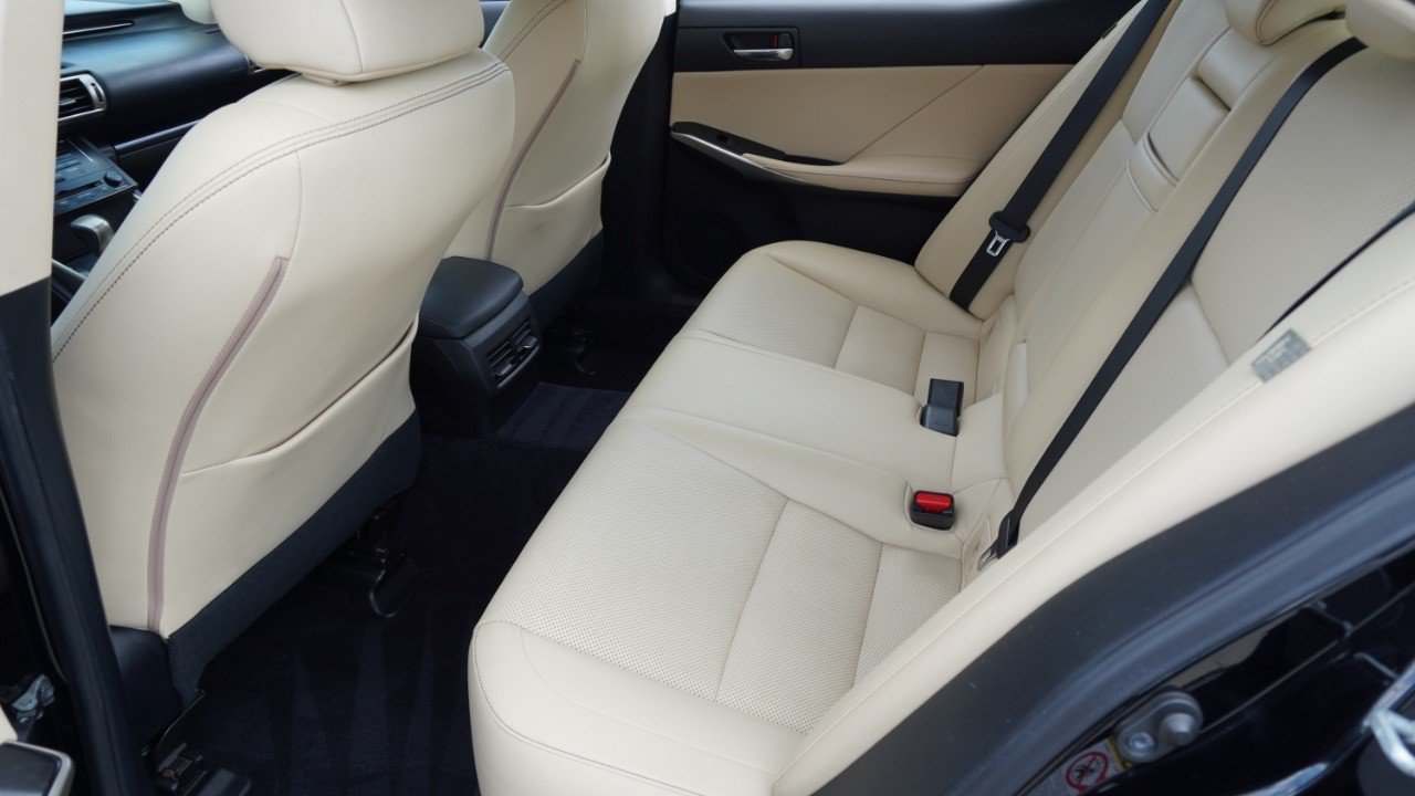 Used 2014 Lexus IS 250 w/ Premium Package RWD image 27
