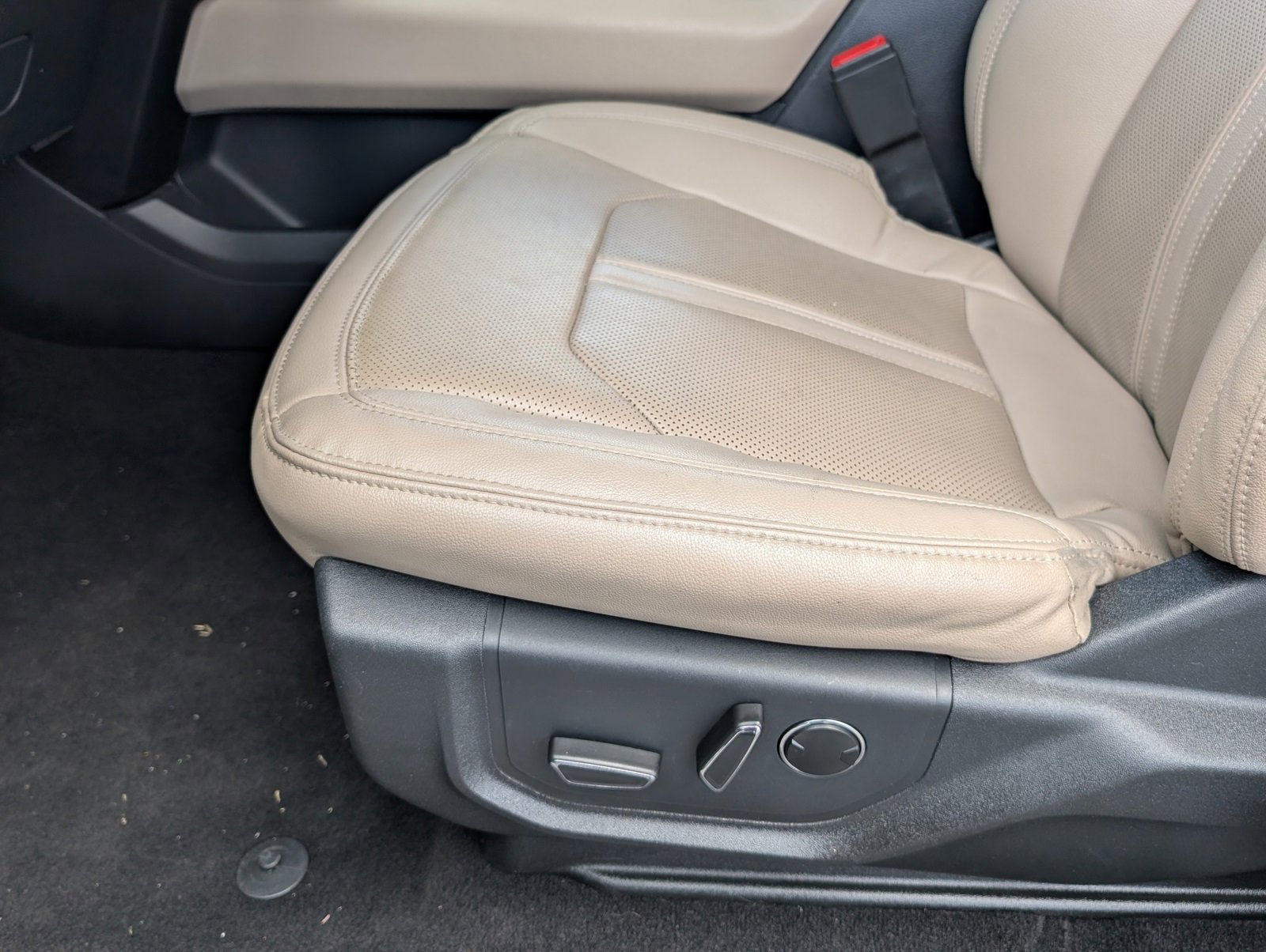 Used 2023 Ford Expedition Max Limited image 11