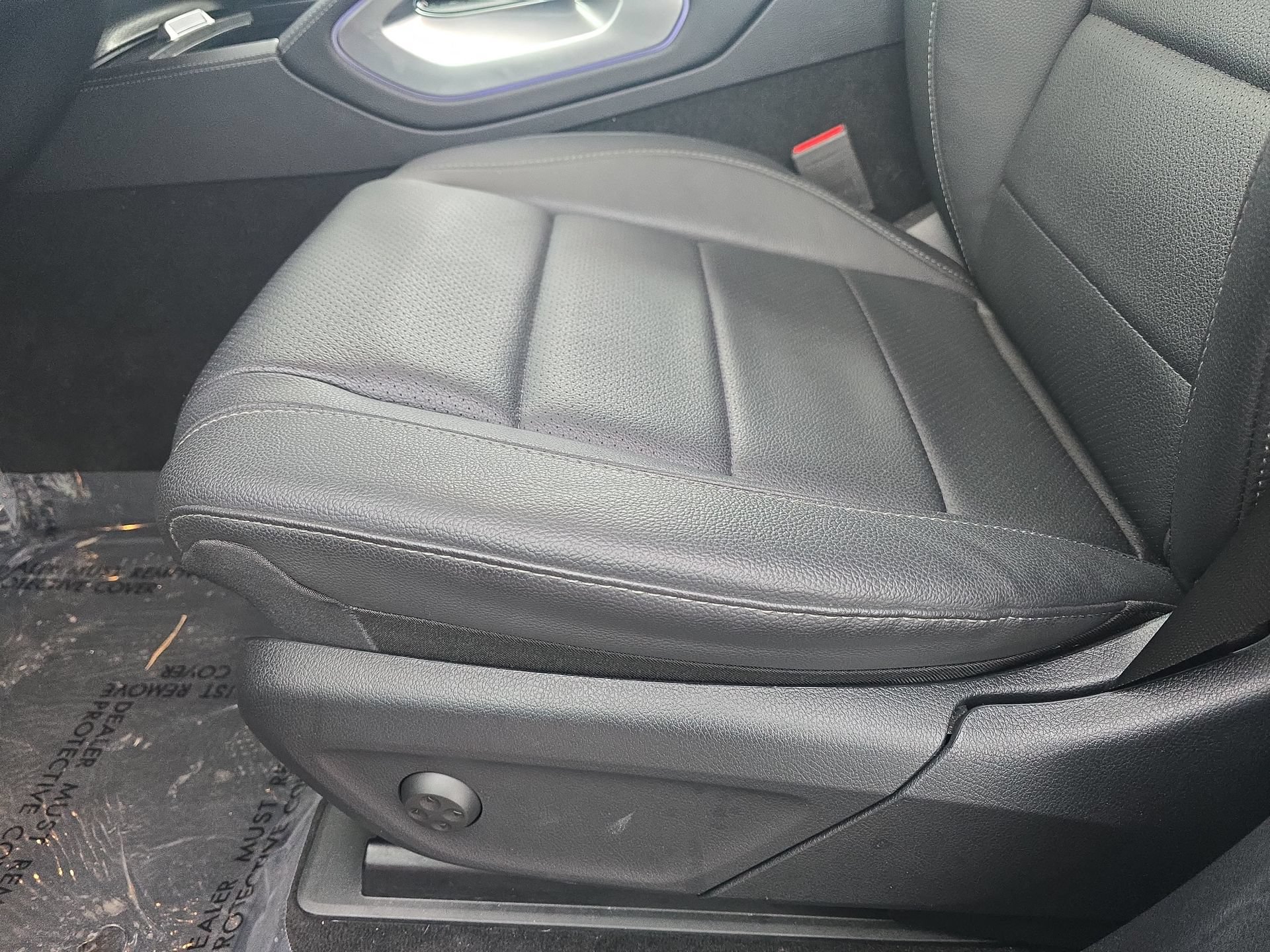 Used 2024 Mercedes-Benz GLE 350 4MATIC w/ AMG Line Exterior image 28