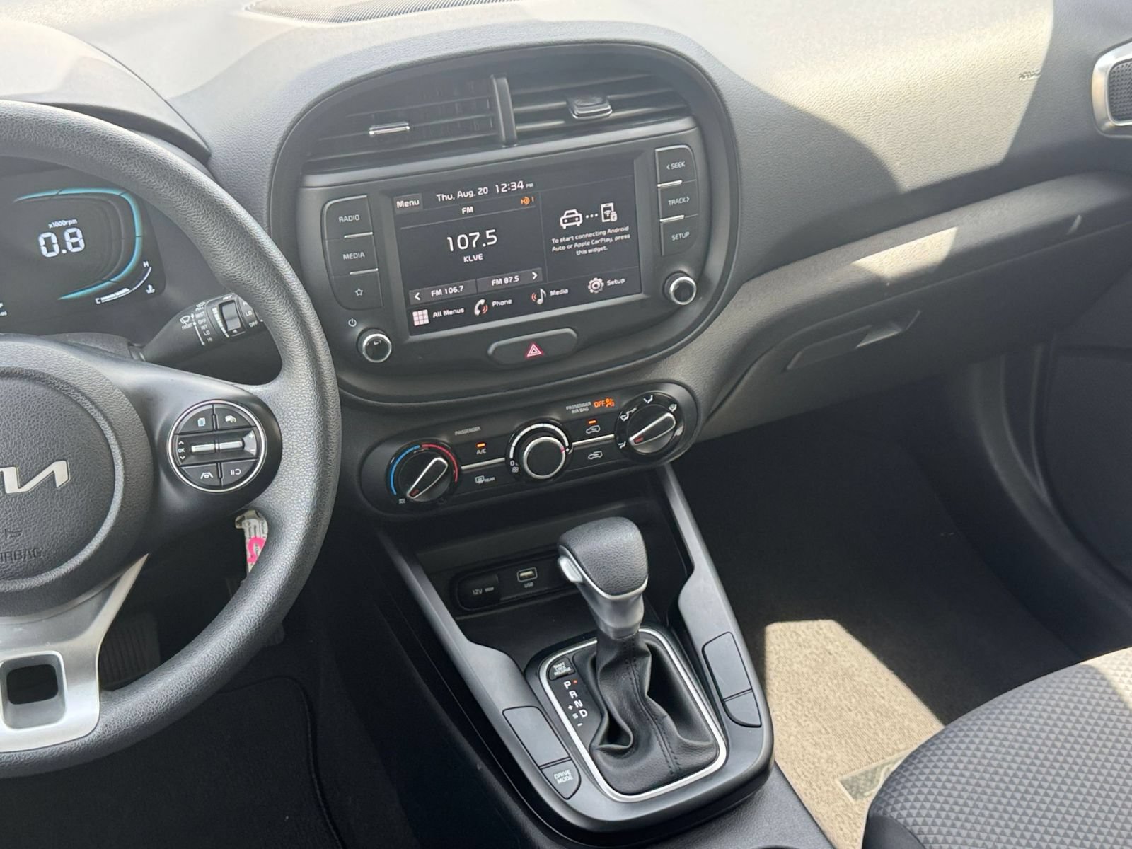Used 2025 Kia Soul LX w/ LX Technology Package FWD image 19
