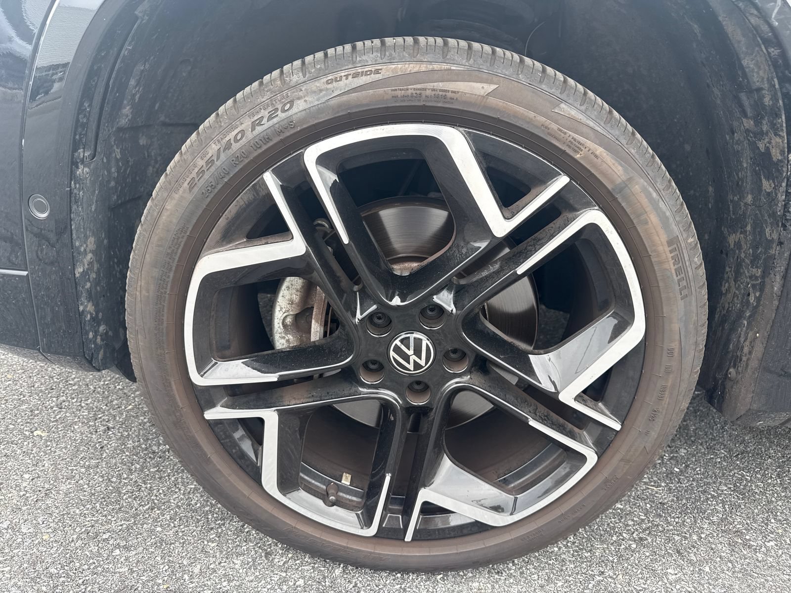Used 2025 Volkswagen Tiguan SEL R-Line AWD/4WD image 10
