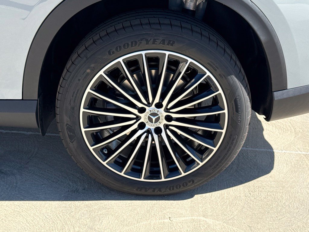 New 2027 Mercedes-Benz GLC 300 image 15