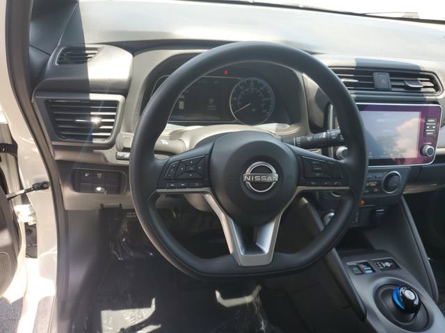 Used 2023 Nissan Leaf S FWD image 17