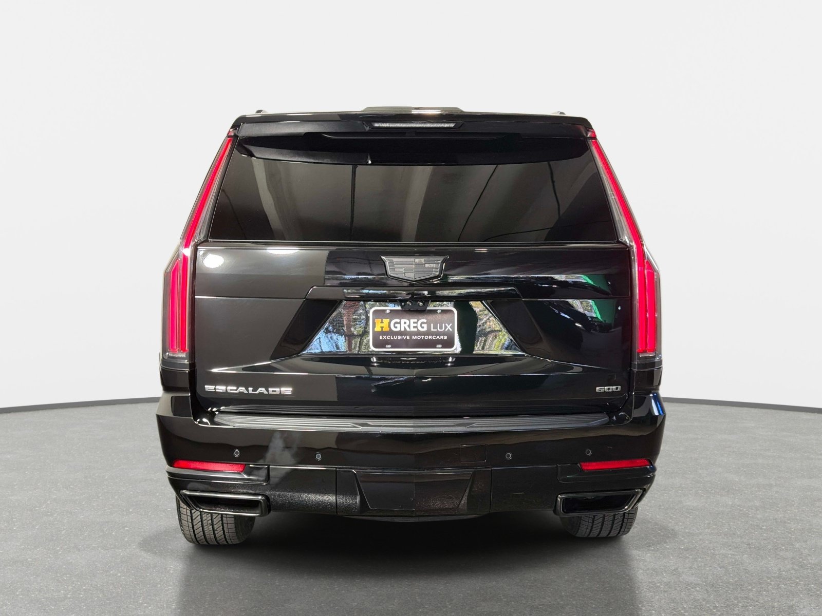 Used 2025 Cadillac Escalade Sport w/ Touring Package AWD/4WD image 4