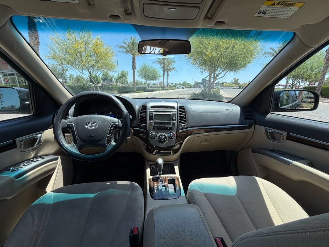 Used 2011 Hyundai Santa Fe GLS FWD image 11