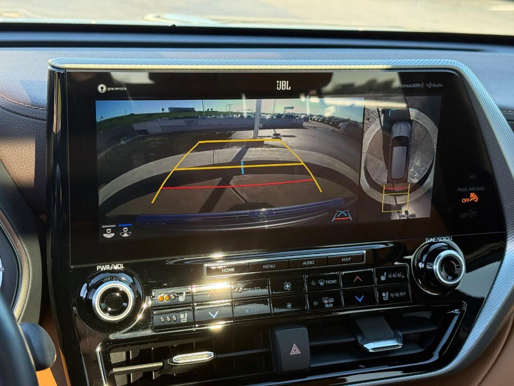 Used 2022 Toyota Highlander Platinum image 27