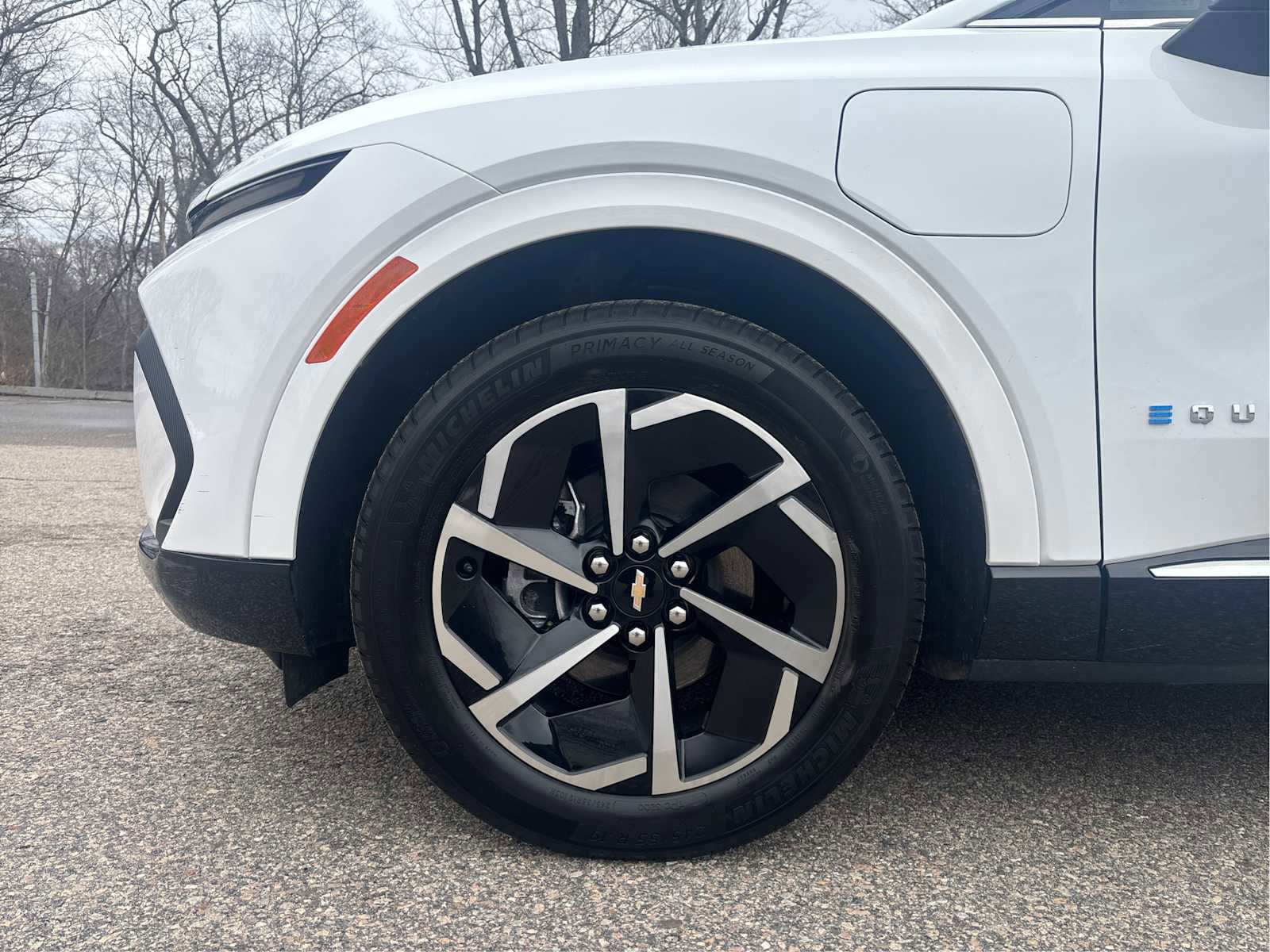 Certified 2025 Chevrolet Equinox EV LT image 24