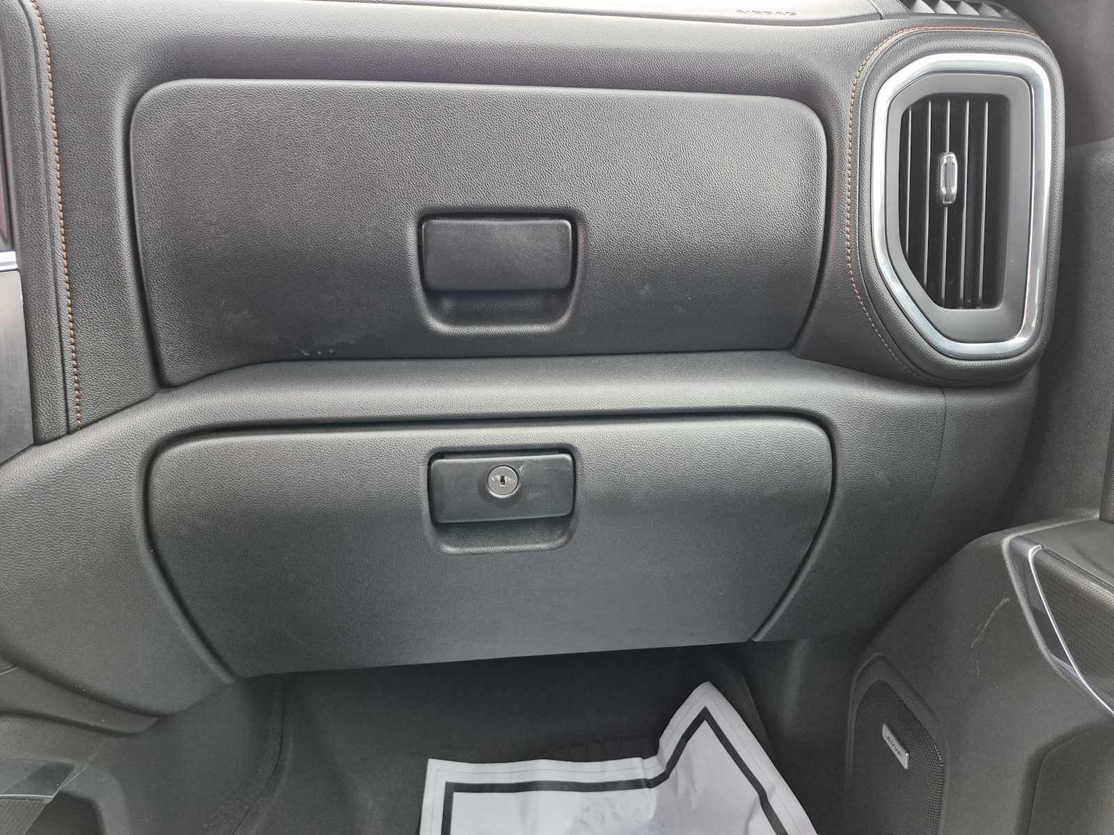 Used 2020 GMC Sierra 1500 AT4 w/ AT4 Premium Package image 32