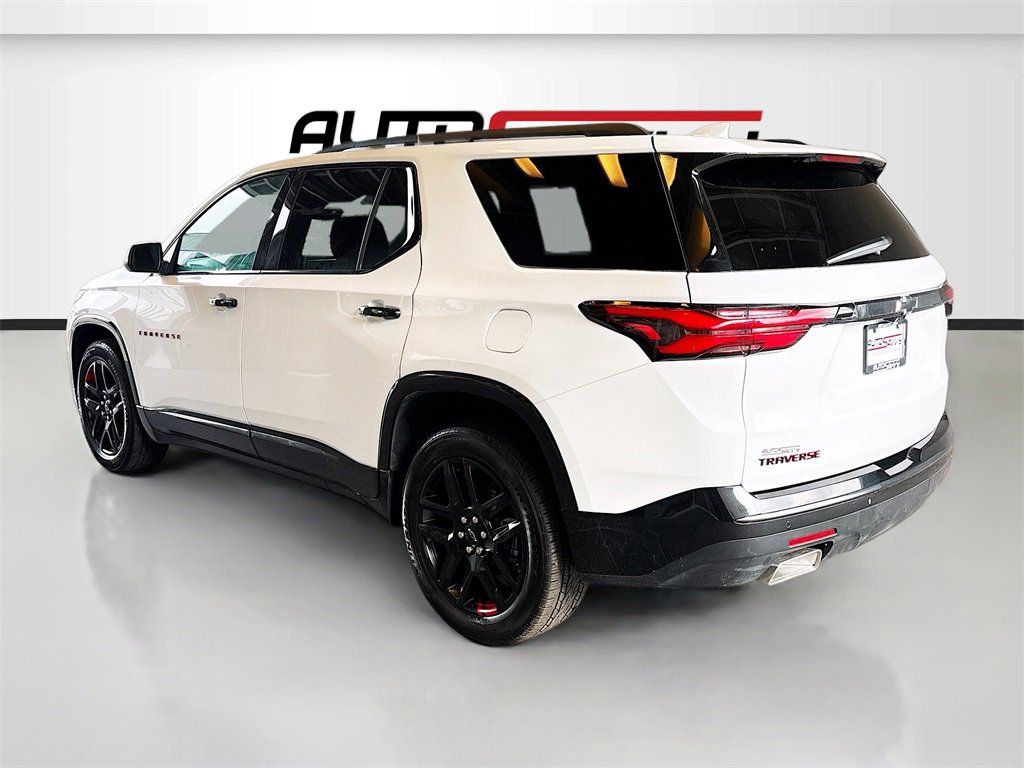 Used 2023 Chevrolet Traverse Premier w/ Redline Edition image 5