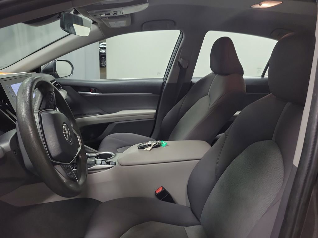 Used 2022 Toyota Camry LE FWD image 12