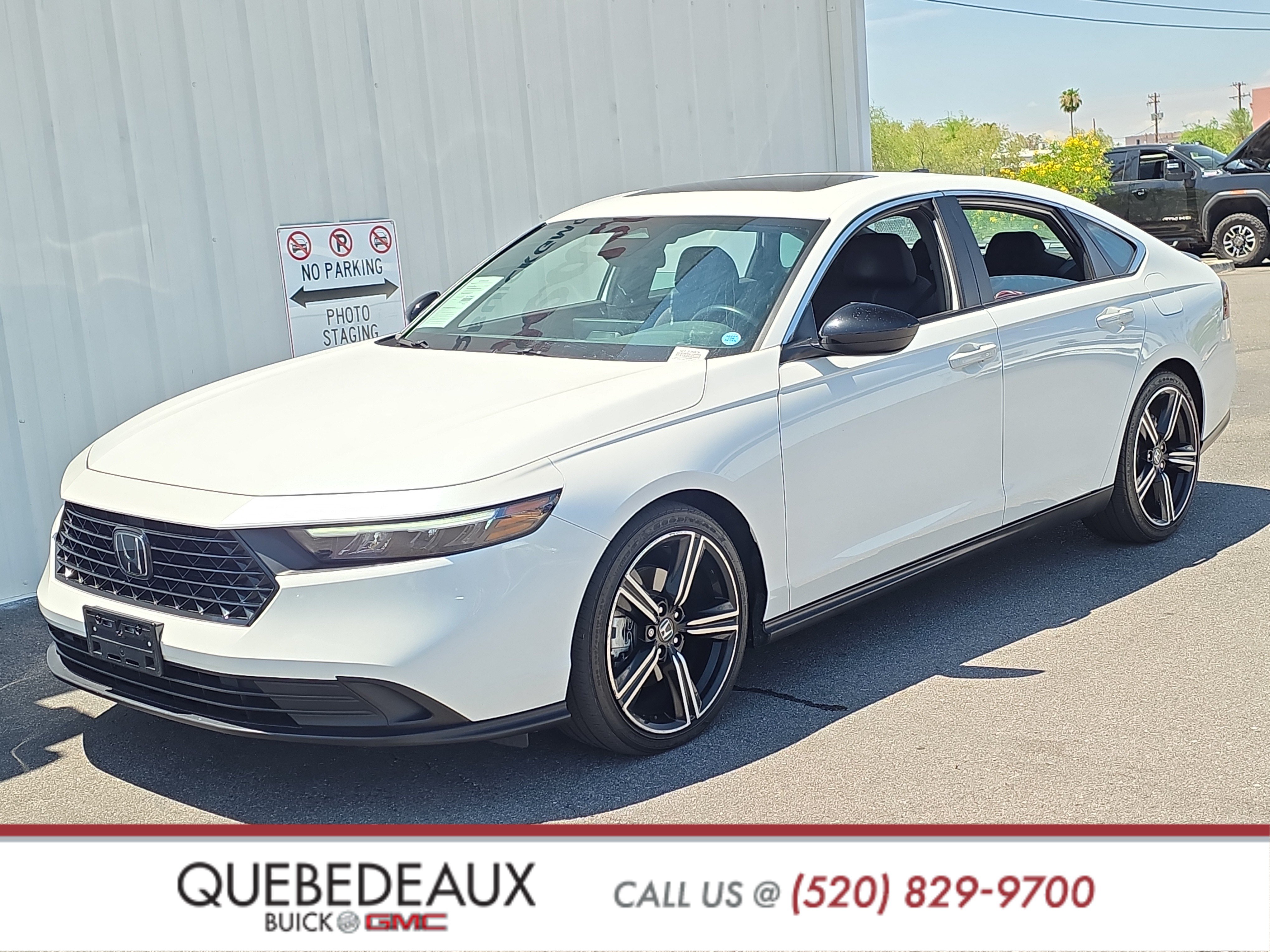 Used 2025 Honda Accord Sport image 3
