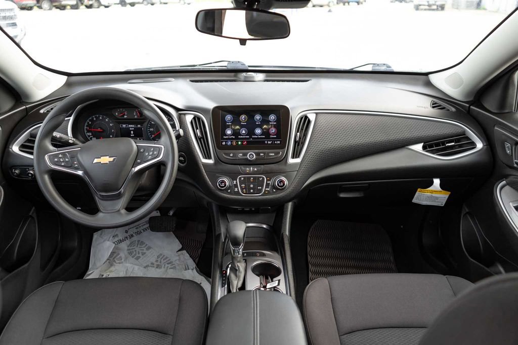 Used 2024 Chevrolet Malibu LT FWD image 14
