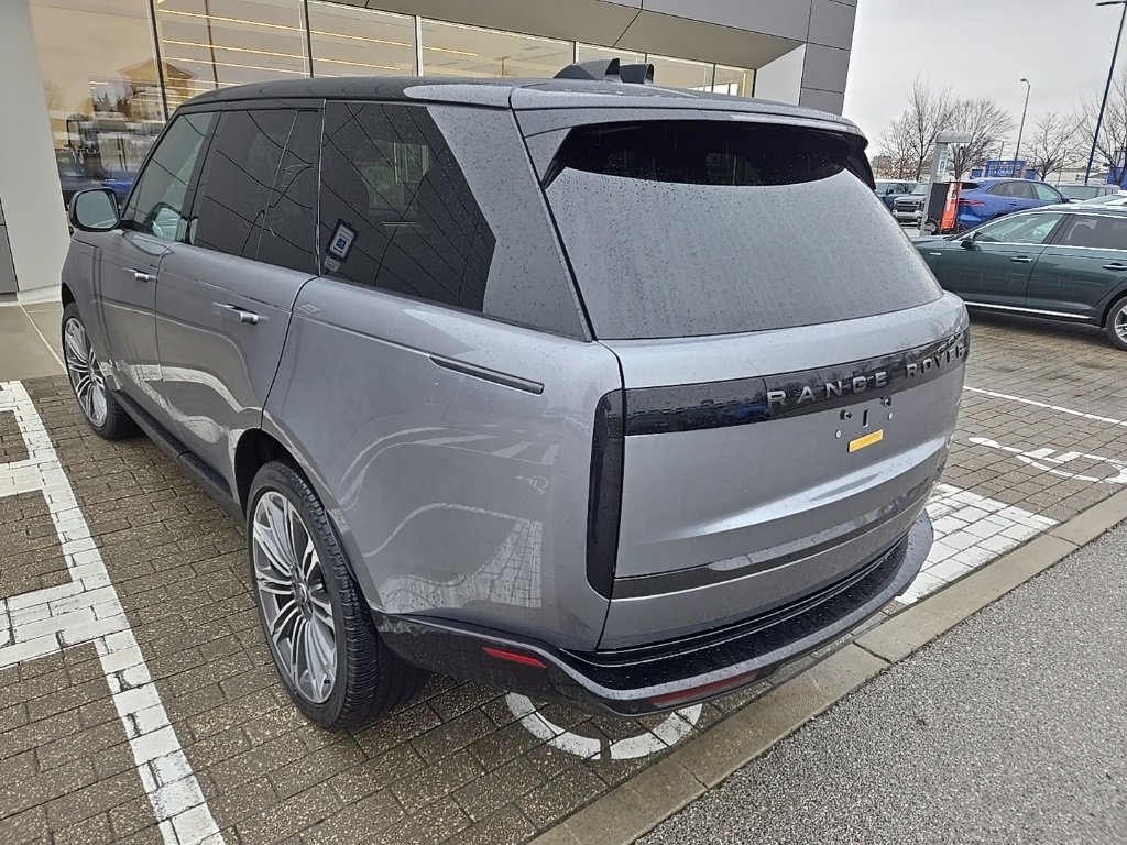 Used 2024 Land Rover Range Rover SE image 7