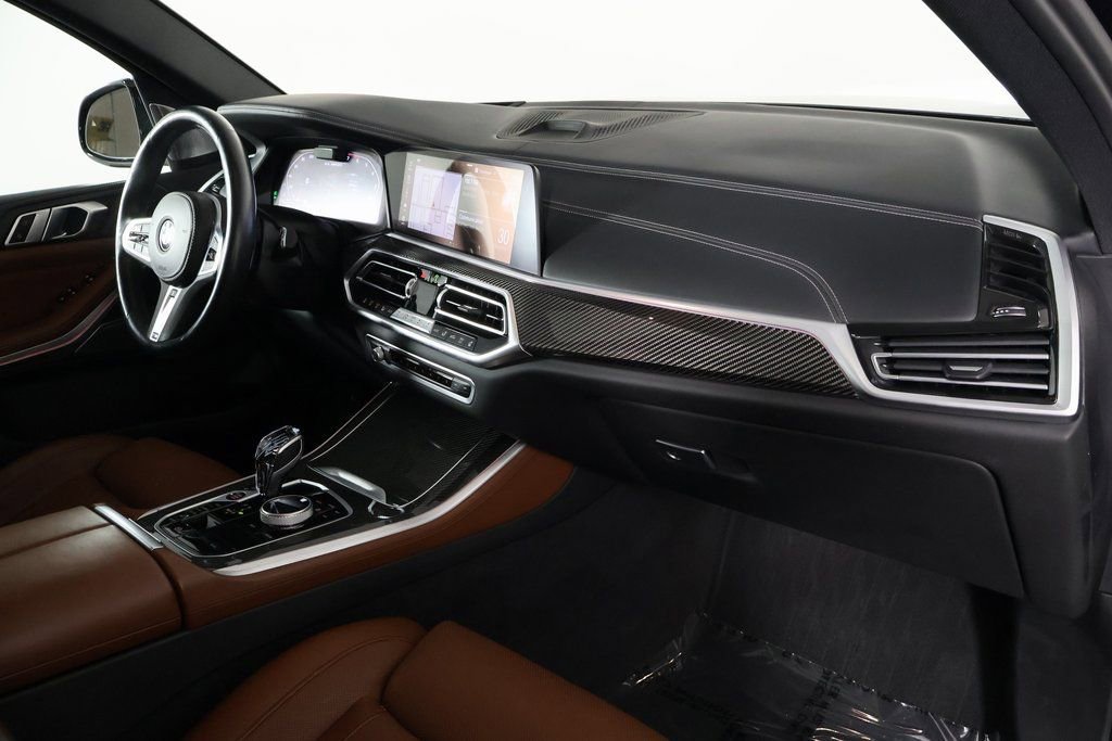 Used 2023 BMW X5 M50i w/ Executive Package image 9