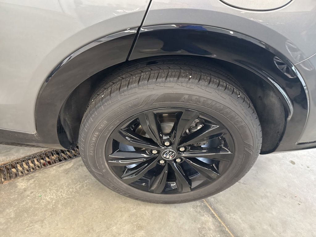 Certified 2025 Buick Envista Sport Touring FWD image 26