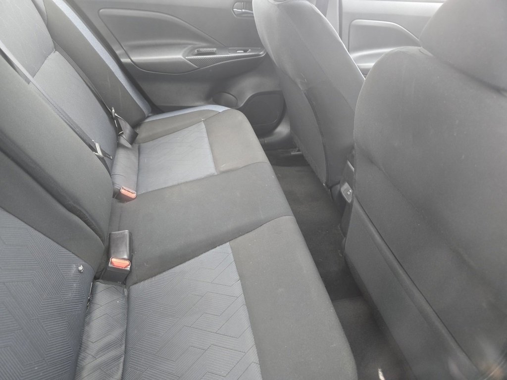 Used 2025 Nissan Versa SV image 13