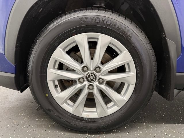 Certified 2024 Toyota Corolla Cross LE FWD image 19
