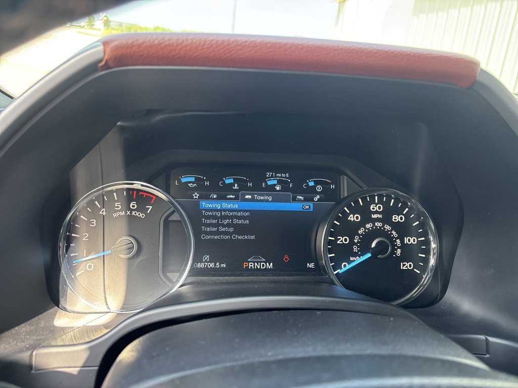 Used 2018 Ford F150 Platinum w/ Equipment Group 701A Luxury image 21