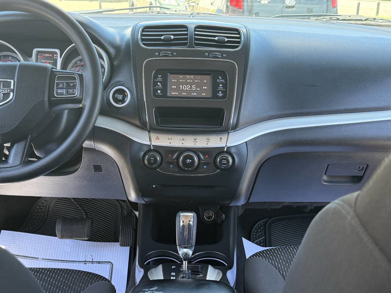 Used 2017 Dodge Journey SE image 11