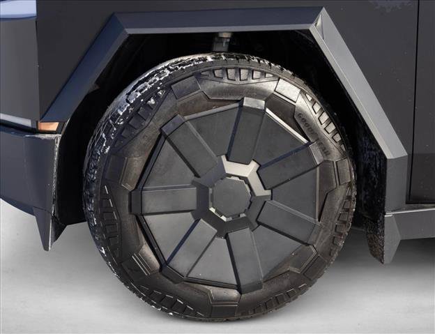 Used 2024 Tesla Cybertruck Cyberbeast image 9