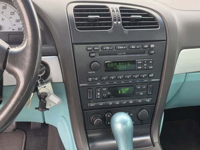 Used 2002 Ford Thunderbird image 9