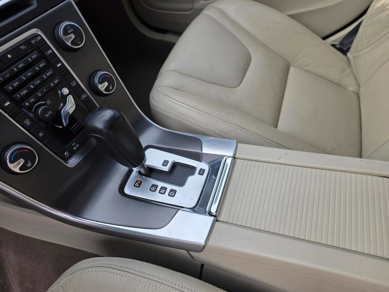 Used 2012 Volvo S60 T5 w/ Multimedia Pkg FWD image 18