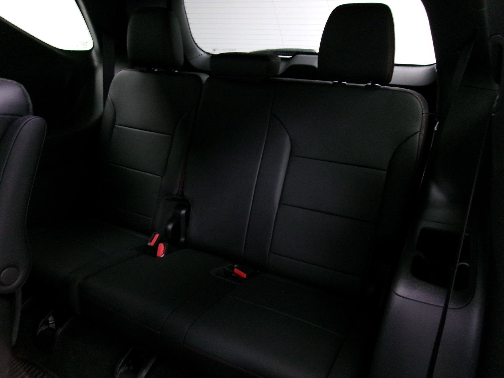 New 2026 Chevrolet Traverse RS w/ LPO, Floor Liner Package image 11