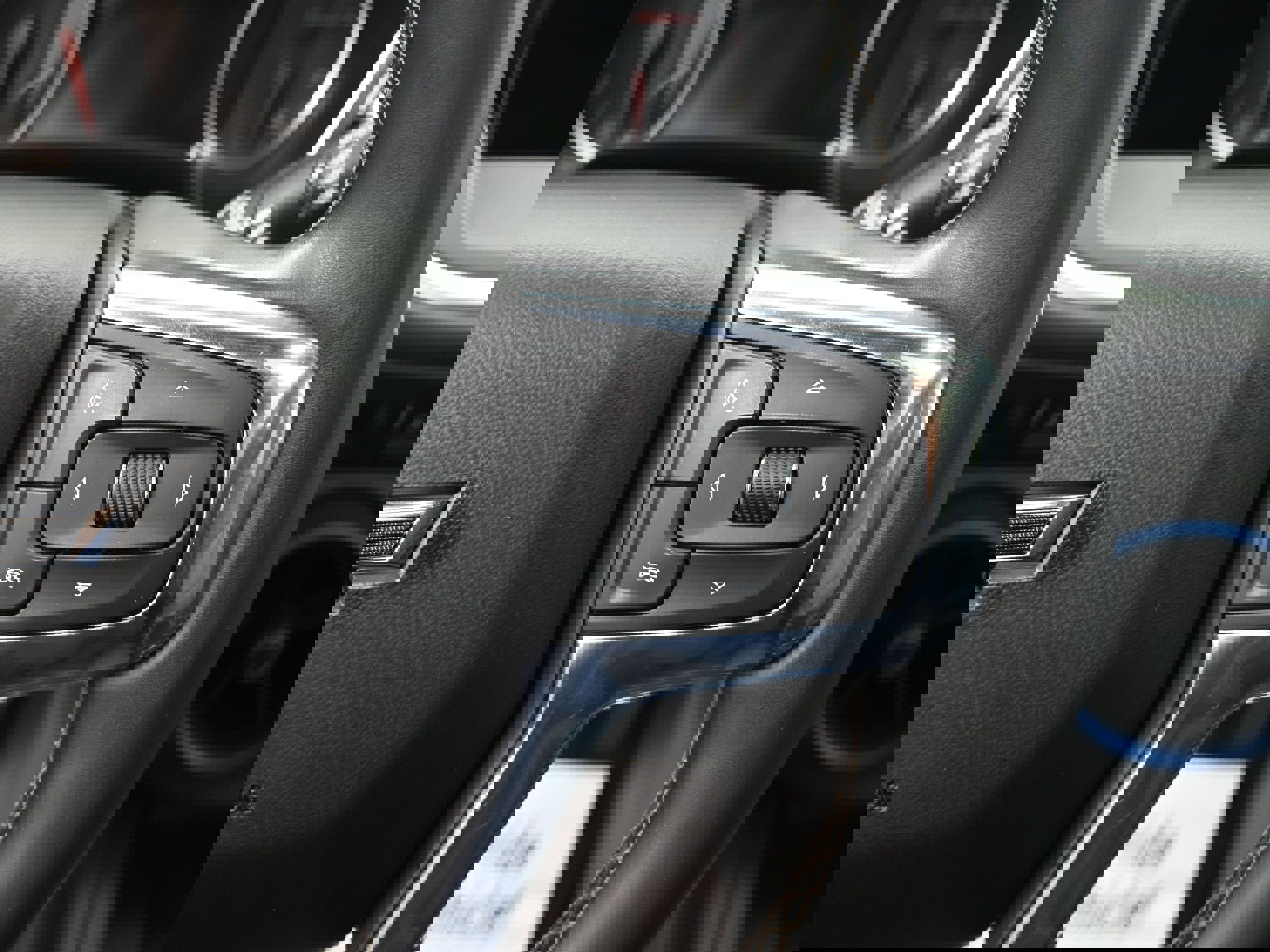 Certified 2023 Chevrolet Blazer RS w/ Driver Confidence II Package image 14