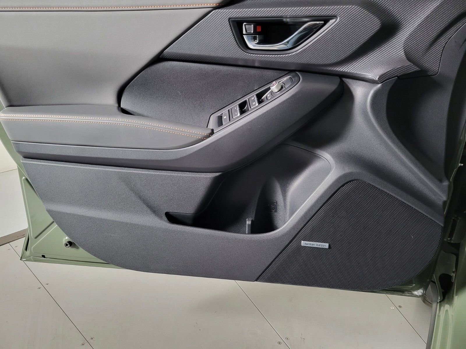 Certified 2025 Subaru Crosstrek 2.5i Limited w/ Popular Package #4A image 33