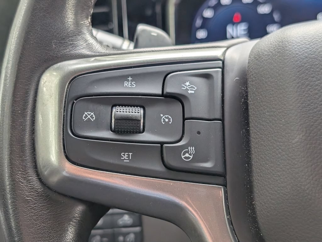 Used 2022 Chevrolet Silverado 1500 LTZ w/ Technology Package AWD/4WD image 26