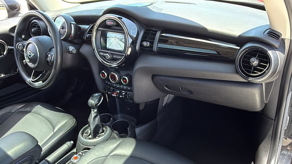 Used 2019 MINI Cooper 2-Door Hardtop FWD image 39