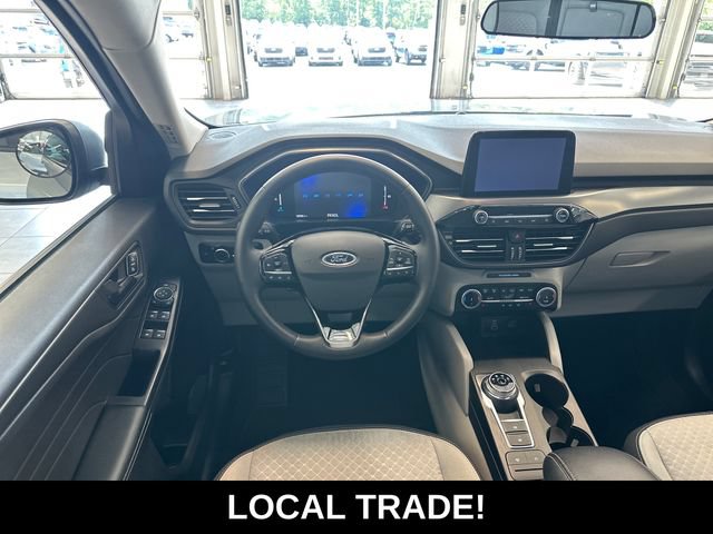 Used 2024 Ford Escape Active AWD/4WD image 2