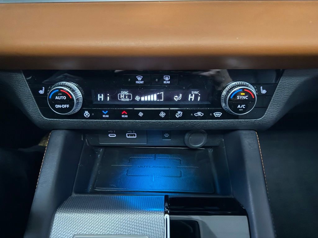 Used 2023 Mitsubishi Outlander SEL 40th Anniversary image 14