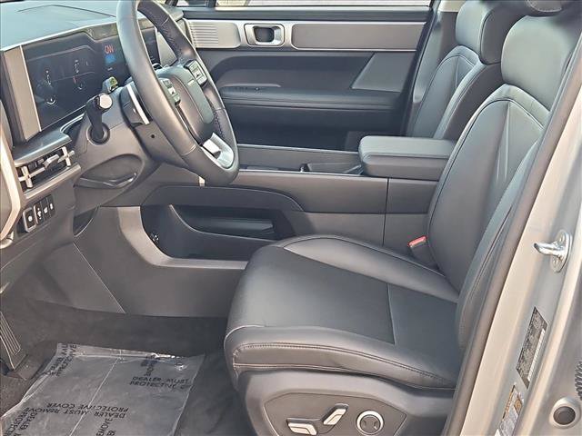 Used 2026 Hyundai Santa Fe SEL FWD image 15